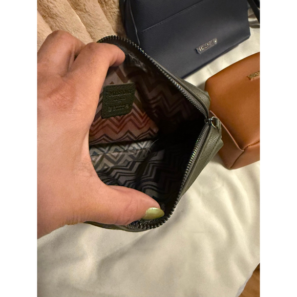 NWOT Missoni Pouch/wristlet, Interior Multicolored Chevron Pattern ,Olive - Picture 3 of 8